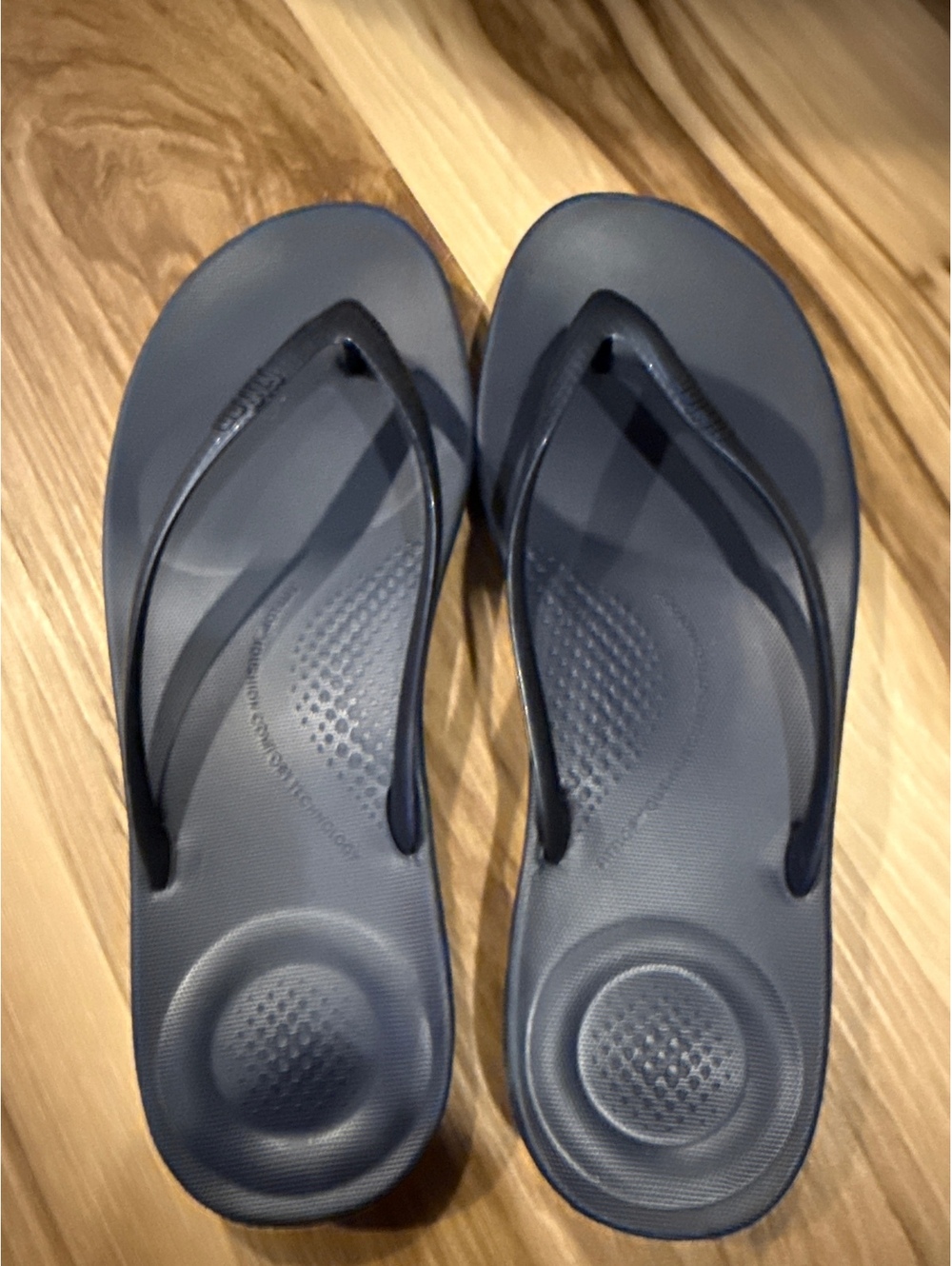 FitFlop IQUSHION Ergonomic Flip-Flops